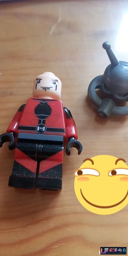 FxKIVJ6If2FkkJvJ.jpg