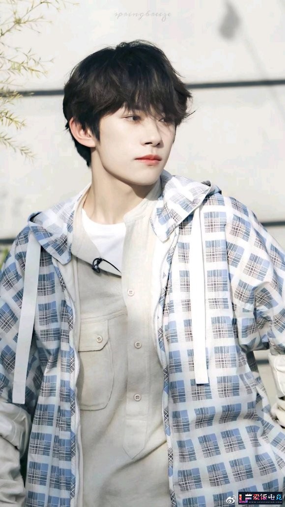njyUZ4z9MCU96fJU.jpg