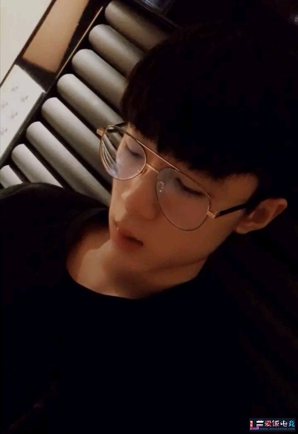 I9xQwFZ6wqRw492u.jpg