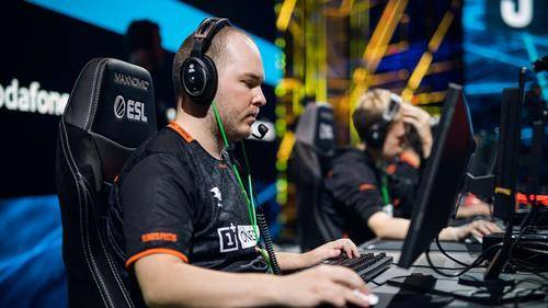 EPL S11：气吞万里如虎，fnatic 2-0横扫NaVi